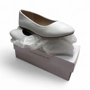 Dream Pairs Women's Classic White Loafers